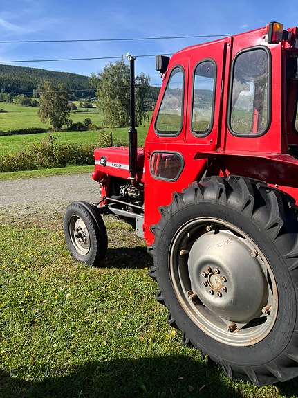 Massey Ferguson 135 2 of 7