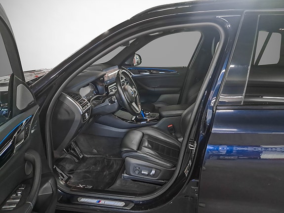 BMW iX3 13 of 30