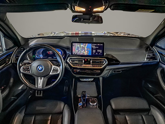 BMW iX3 14 of 30