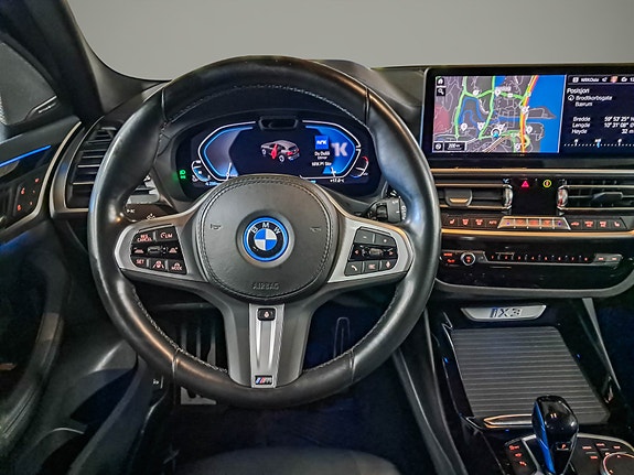 BMW iX3 15 of 30