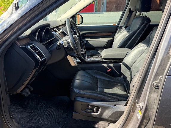 Land Rover Discovery 5 of 8