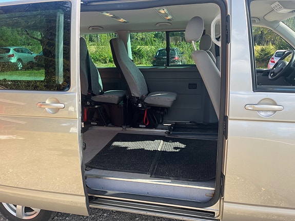 Volkswagen Transporter 6 of 13