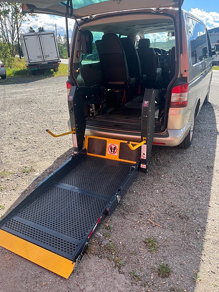 Volkswagen Transporter 10 of 13
