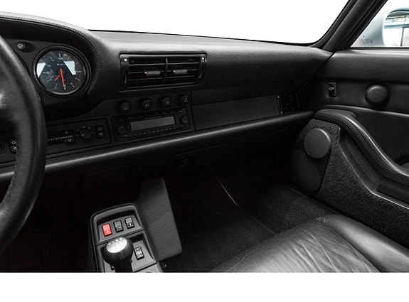 Porsche 911 14 of 30