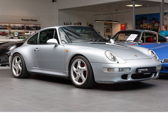 Porsche 911 4 of 30
