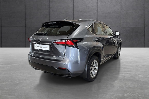 Lexus NX300h 5 of 21