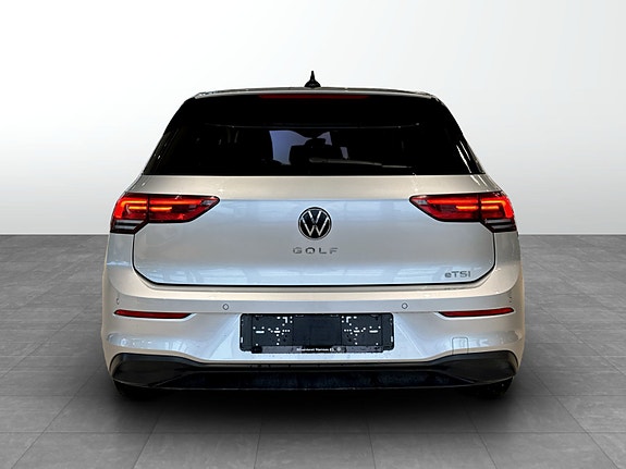Volkswagen Golf VIII 6 of 16