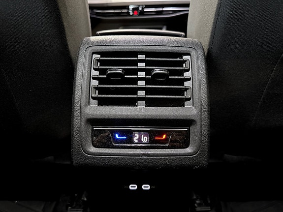 Volkswagen Golf VIII 11 of 16