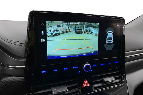 Hyundai IONIQ 12 of 15