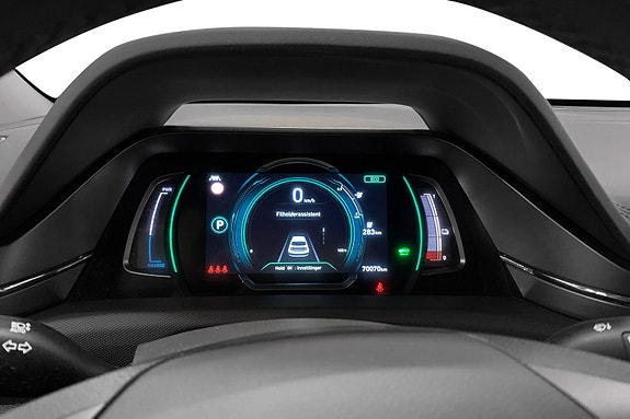 Hyundai IONIQ 10 of 15