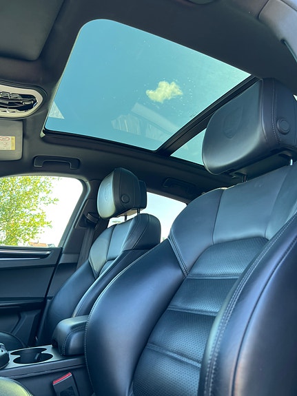 Porsche Macan 11 of 28