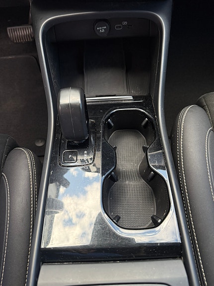 Volvo XC40 19 of 30