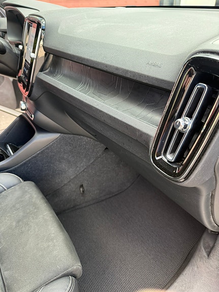 Volvo XC40 25 of 30