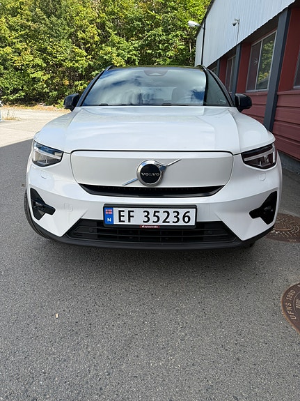 Volvo XC40 5 of 30