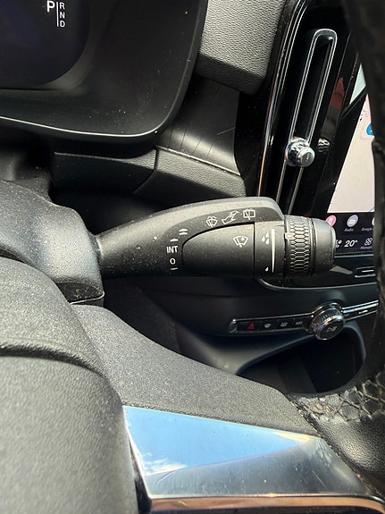 Volvo XC40 16 of 30