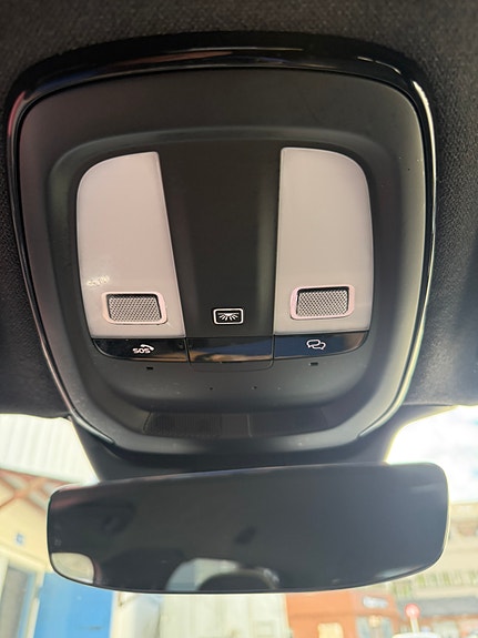 Volvo XC40 23 of 30