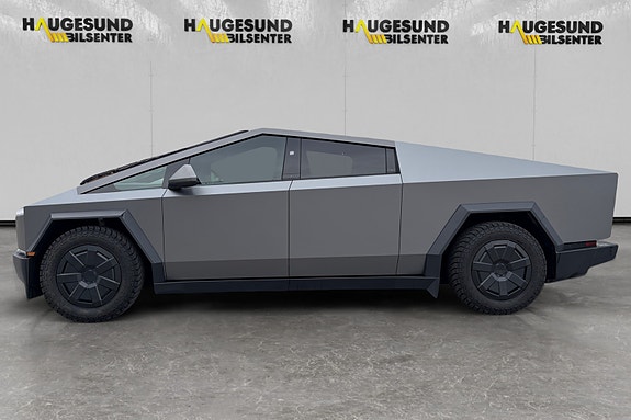 Tesla Cybertruck 3 of 13