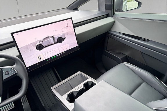 Tesla Cybertruck 12 of 13
