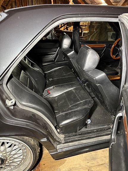 Mercedes-Benz 190 E 12 of 15