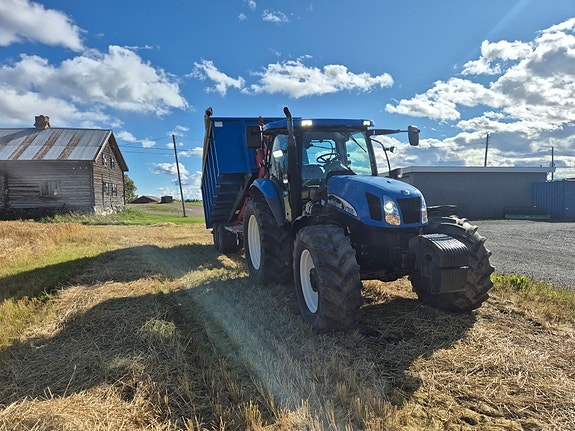 New Holland TS125A kun 2115 Timer 13 of 30