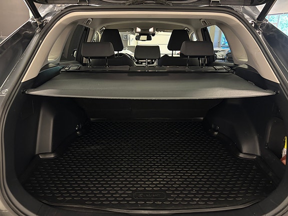 Toyota RAV4 28 of 30