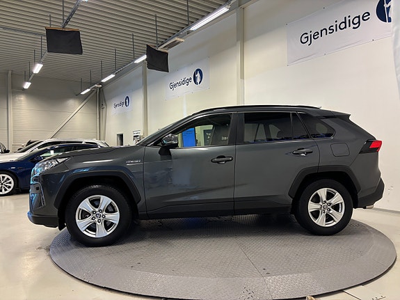 Toyota RAV4 5 of 30