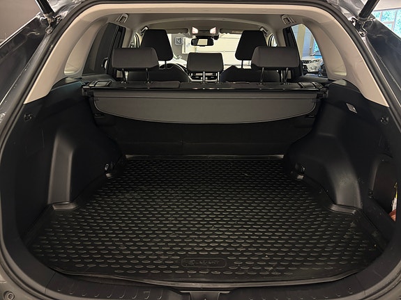 Toyota RAV4 29 of 30