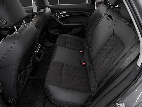 Audi e-tron 9 of 29