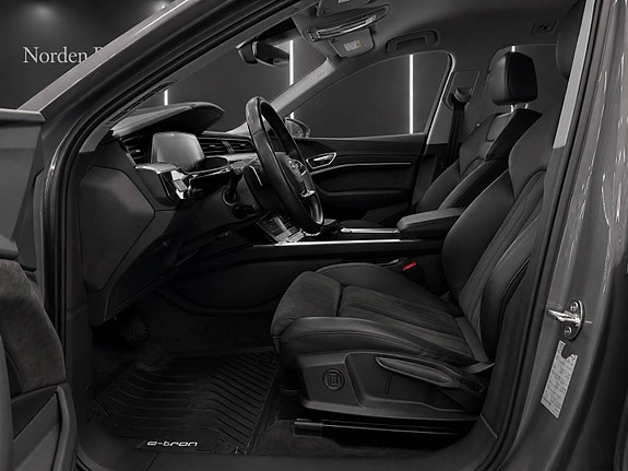 Audi e-tron 6 of 29