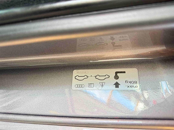 Audi e-tron 12 of 29