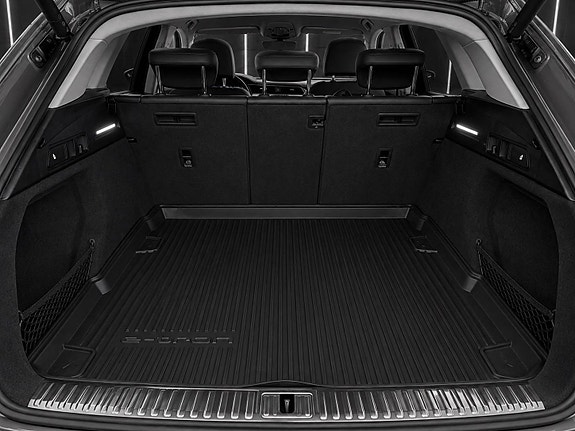 Audi e-tron 10 of 29