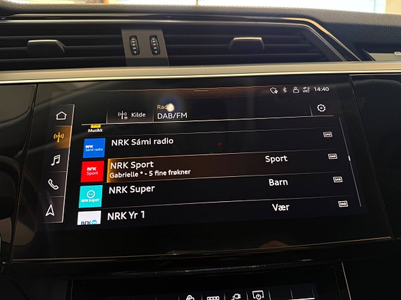 Audi e-tron 22 of 29