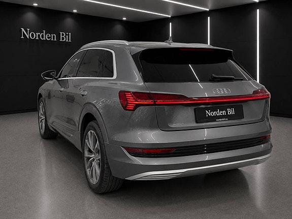 Audi e-tron 5 of 29