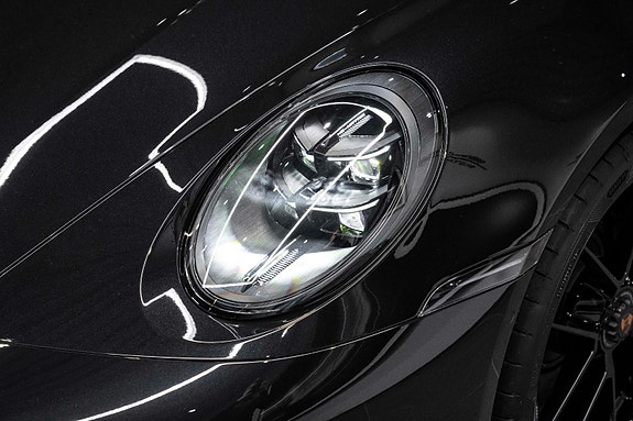 Porsche 911 15 of 30