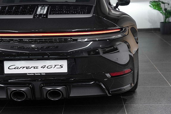 Porsche 911 7 of 30