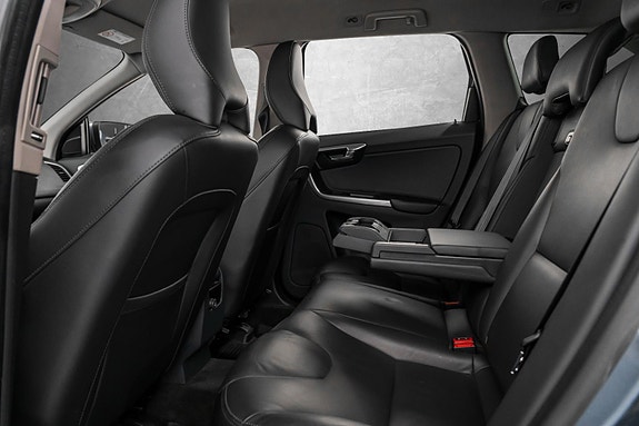 Volvo XC60 22 of 25