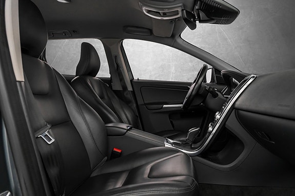 Volvo XC60 24 of 25
