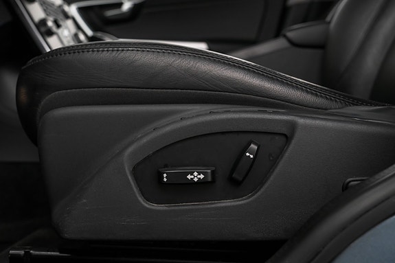Volvo XC60 18 of 25