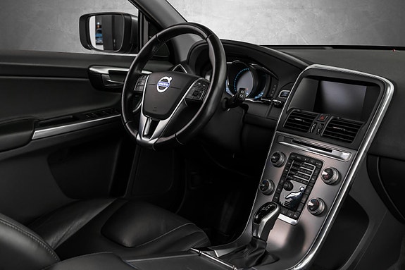Volvo XC60 25 of 25