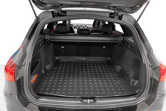 Mercedes-Benz C-KLASSE-ALL-TERRAIN 17 of 18