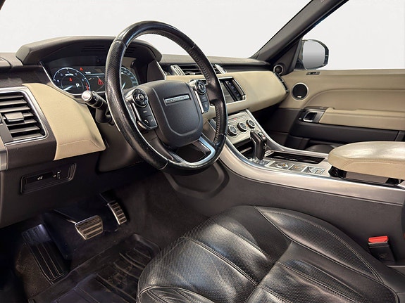 Land Rover Range Rover Sport 13 of 30