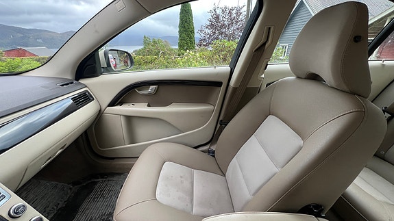 Volvo S80 10 of 19