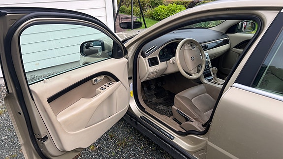 Volvo S80 7 of 19