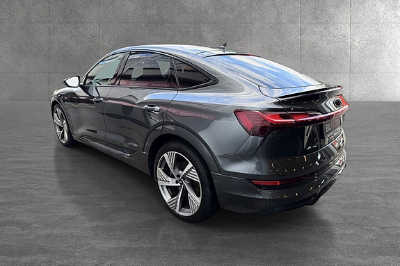 Audi e-tron Sportback 3 of 18