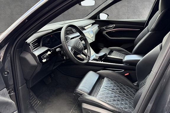 Audi e-tron Sportback 5 of 18