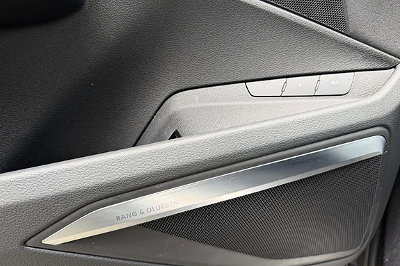 Audi e-tron Sportback 6 of 18