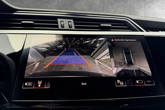 Audi e-tron Sportback 15 of 18