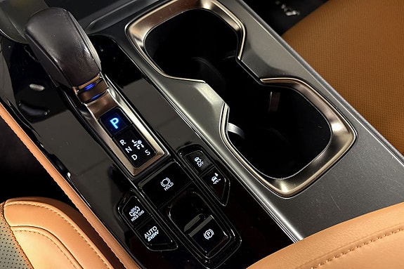 Lexus NX450h 25 of 25
