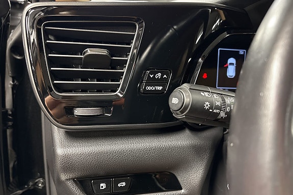 Lexus NX450h 23 of 25