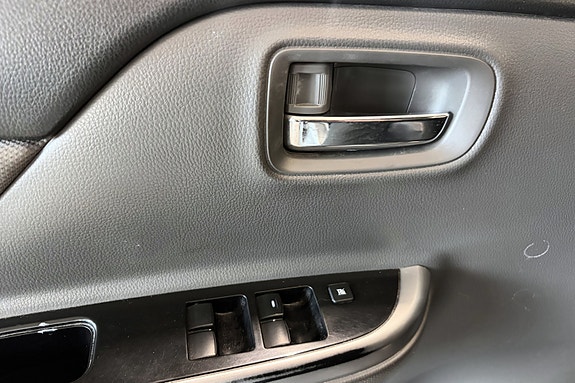 Mitsubishi L200 24 of 28